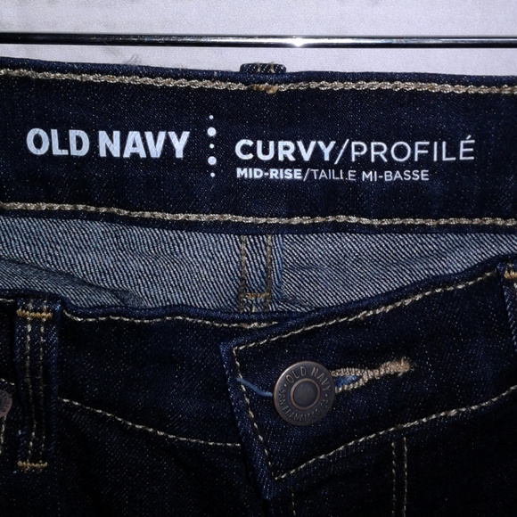 Old Navy Curvy Profile Skinny Jeans - Picture 5 of 8